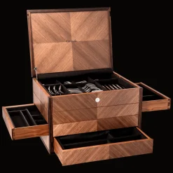 Christofle Prestige chest, may contain 165 pieces, sold empty